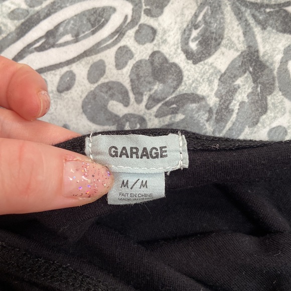 Black Off the Shoulder Garage Top M - Picture 3 of 3